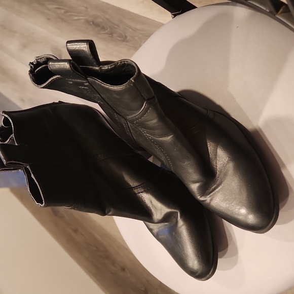 Black Ankle Boots - Picture 4 of 5